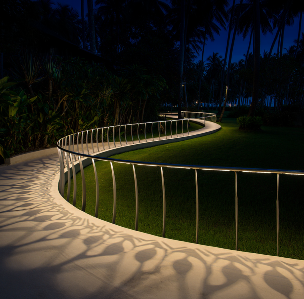 Deco path light detail 4